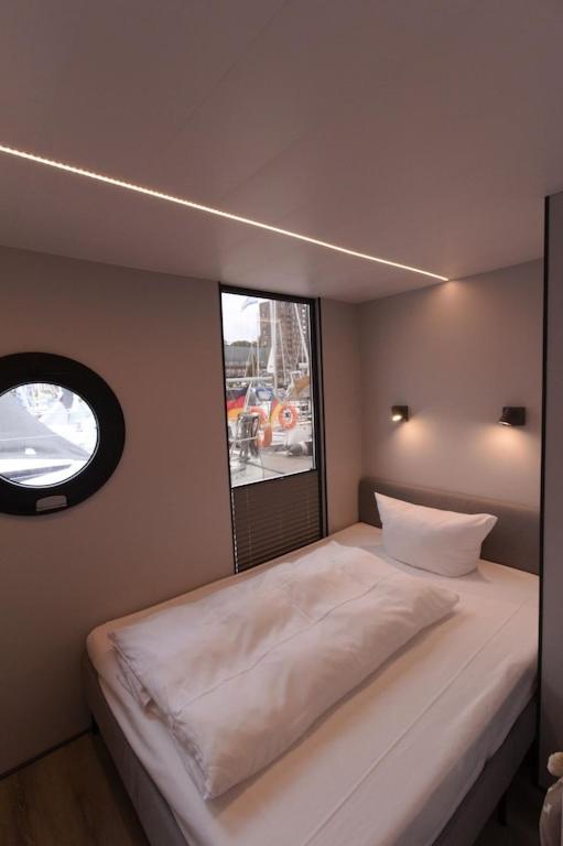 Hausboot Fjord Meeresbrise Mit Dachterrasse In フレンスブルク エクステリア 写真